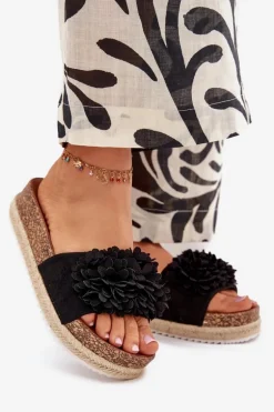Klapki Damskie Na Platformie Z Ozdobnymi Kwiatkami Czarne Tessara