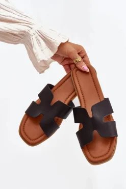 Klapki Damskie Płaskie Z Wycięciami Czarne Salyra