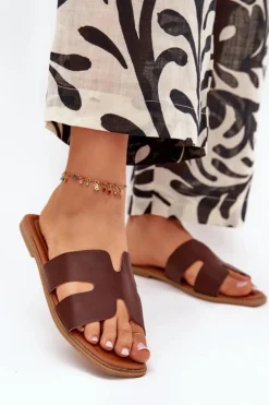 Klapki Damskie Płaskie Z Wycięciami Ciemnobrązowe Salyra