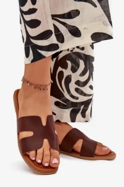 Klapki Damskie Płaskie Z Wycięciami Ciemnobrązowe Salyra