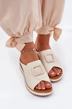 Klapki Damskie Skórzane Na Koturnie Artiker 56C2145 Jasnobeżowe