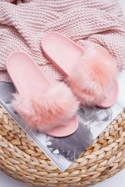 Klapki Damskie Z Futerkiem Jasny Róż Fur