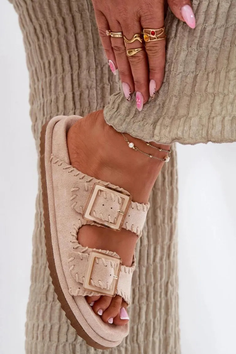 Klapki Damskie Z Klamrami I Ozdobnym Obszyciem Beżowe Visley