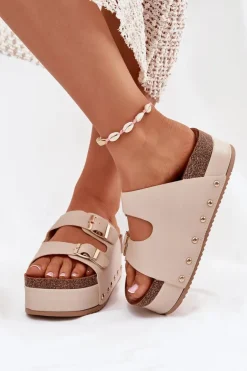 Klapki Damskie Z Klamrami Na Masywnej Platformie Beżowe Odisene