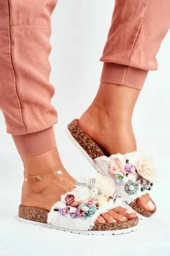 Klapki Damskie Z Kwiatami Białe Enrissa