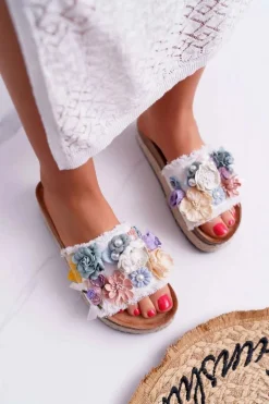 Klapki Damskie Z Kwiatami Gruba Podeszwa Białe Amadeo