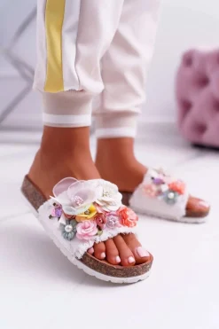 Klapki Damskie Z Kwiatami Białe Enrissa