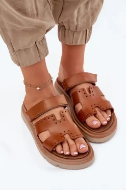 Klapki Damskie Z Naturalnej Skóry Na Platformie Zazoo 40440 Brązowe