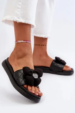Klapki Damskie Z Ozdobą Na Niskiej Platformie Czarne Cedrella