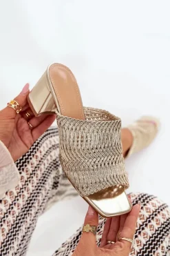 Klapki Damskie Z Plecionką Na Obcasie Złote Ciariloria