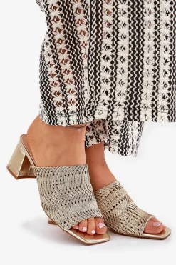 Klapki Damskie Z Plecionką Na Obcasie Złote Ciariloria