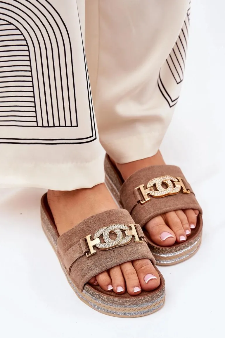 Klapki Damskie Ze Złotym Detalem Na Platformie Z Brokatem Khaki Eanes