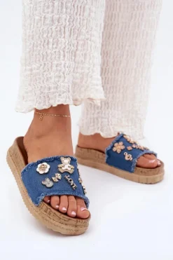 Klapki Damskie Ze Złotymi Przypinkami Na Platformie Granatowe Rigasta