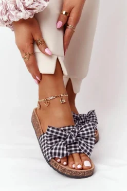 Klapki Na Korkowej Podeszwie Z Kokardą W Kratę Amara