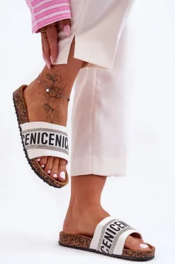 Klapki Na Korku Z Cyrkoniami Białe Be Nice