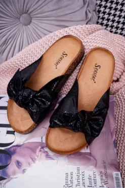 Klapki Na Korku z Kokardą Czarne Metalics