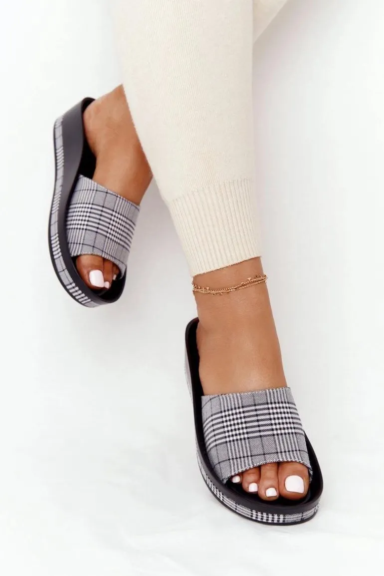 Klapki Na Koturnie Vinceza 21-17113 Szare W Kratę