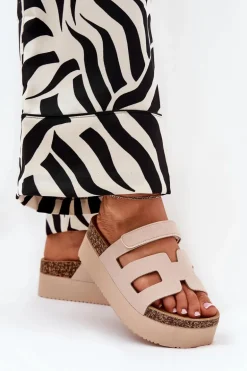 Klapki Na Masywnej Platformie Beżowe Daldiva