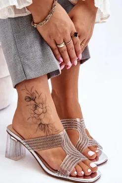 Klapki Na Obcasie Z Dżetami Srebrne Jaxen