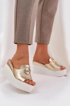 Klapki Na Platformie I Koturnie Z Ozdobą Złote Nanessia