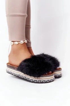 Klapki Na Platformie z Futerkiem Czarne Adventure