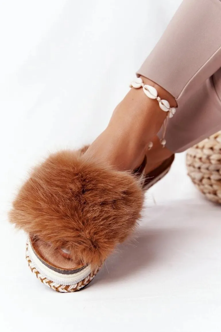 Klapki Na Platformie z Futerkiem Camel Adventure