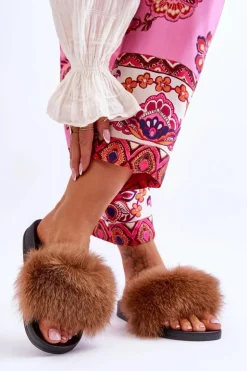 Klapki Z Naturalnym Futerkiem Brązowe Naturis