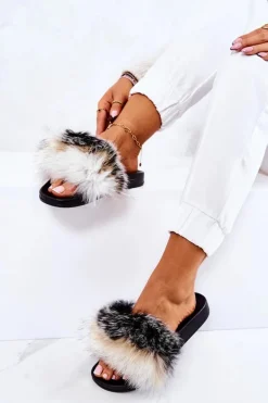 Klapki Z Naturalnym Futerkiem Biało-Czarne Naturis