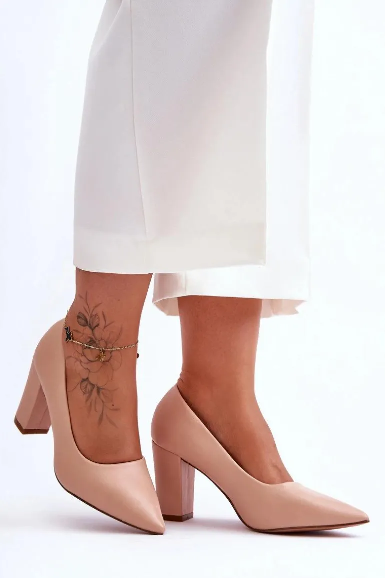 Klasyczne Czółenka Na Słupku Nude Odessa