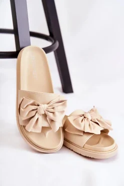 Klasyczne Damskie Klapki Skórzane Z Kokardą Beżowe Dessy