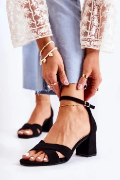 Klasyczne Damskie Sandałki Na Słupku Czarne Ester