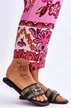 Klasyczne Klapki Na Płaskim Obcasie Czarne Marlene