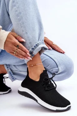 Klasyczne Materiałowe Wsuwane Sneakersy Czarne Gusto