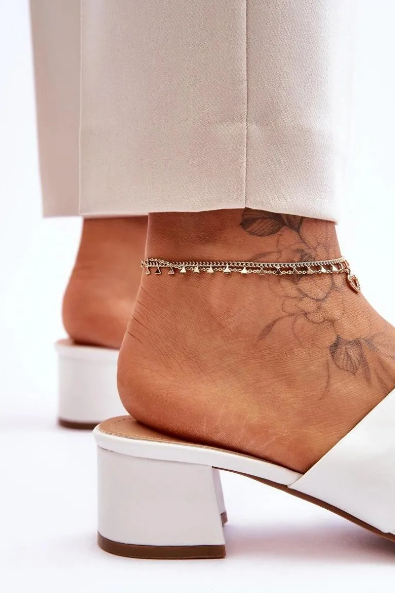 Klasyczne Skórzane Klapki Na Niskim Obcasie Białe Miley