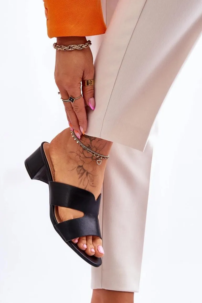 Klasyczne Skórzane Klapki Na Niskim Obcasie Czarne Miley