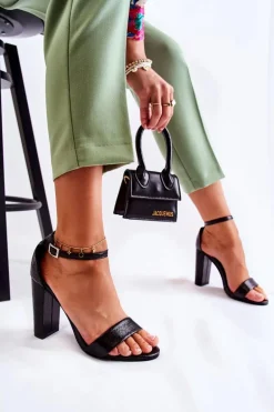 Klasyczne Skórzane Sandałki Na Słupku Czarne Sallen