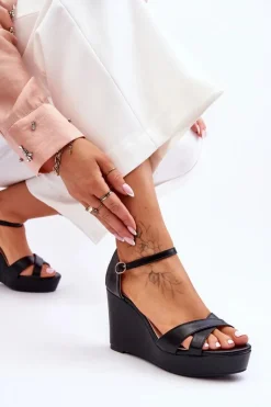 Klasyczne Skórzane Sandały Na Koturnie Czarne Givana