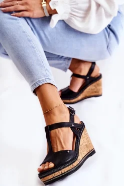 Klasyczne Skórzane Sandały Na Koturnie Czarne Valorin