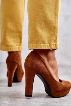 Klasyczne Zamszowe Czółenka Na Obcasie Camel Soro