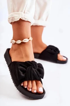 Klasyczne Zamszowe Klapki Z Kokardą Czarne Hayle