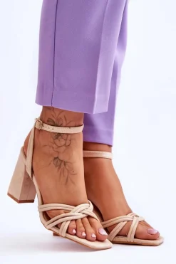 Klasyczne Zamszowe Sandały Na Słupku Beżowe Bernett