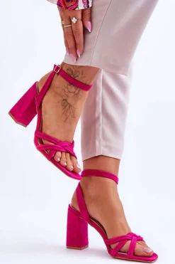 Klasyczne Zamszowe Sandały Na Słupku Fuksja Bernett