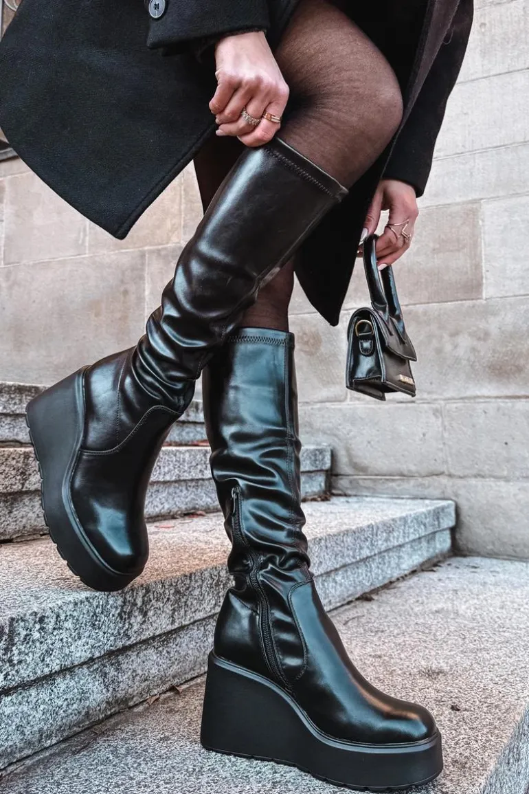 Kozaki Damskie Na Koturnie Czarne Terisse