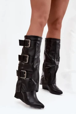 Kozaki Damskie Na Koturnie Z Wywiniętą Cholewką I Srebrnymi Klamrami Czarne Sarisse