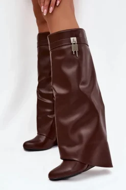 Kozaki Damskie Na Koturnie Z Paskiem I Srebrnym Detalem Eko Skórzane Brązowe Korivelle