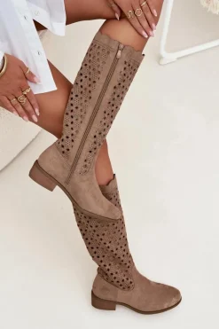 Kozaki Damskie Na Niskim Obcasie Z Ażurowym Wzorem Beżowe Marcelline