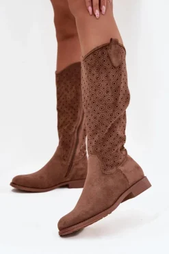 Kozaki Damskie Na Płaskim Obcasie Z Ażurowym Wzorem S.Barski HY52-531 Brązowe