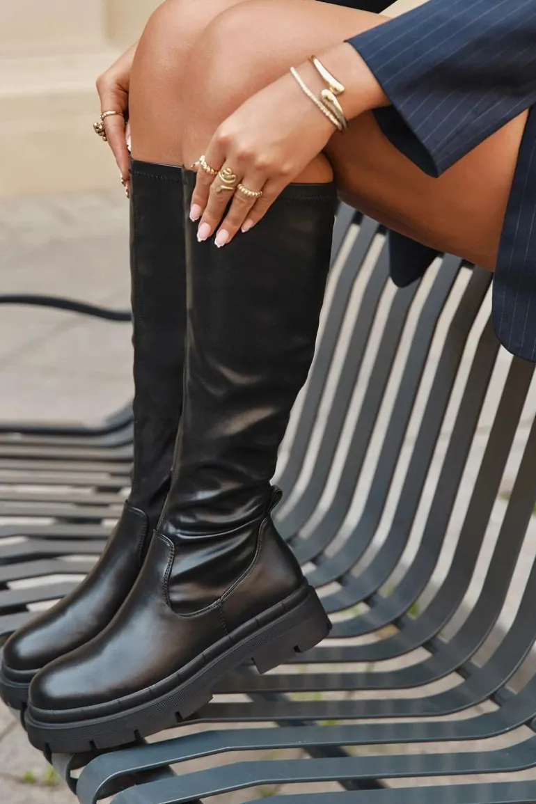 Kozaki Damskie Na Platformie Z Eko Skóry Czarne Marivelle