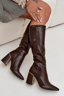 Kozaki Damskie Na Słupku Ze Złotym Elementem Czekoladowe Alessine