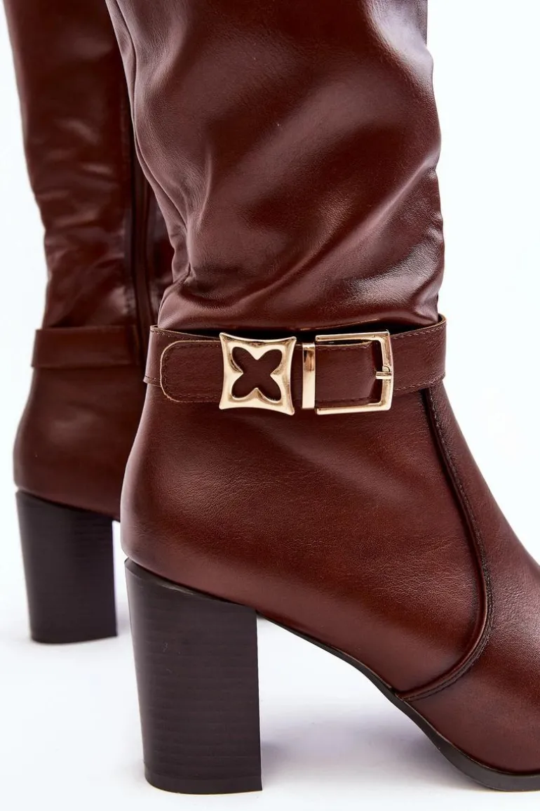 Kozaki Damskie Na Słupku Z Klamrą Ocieplane Brązowe Sendilia